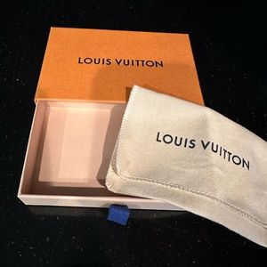 Authentic Louis Vuitton Gift Wallet Box W/ Louis Vuitton Pouch